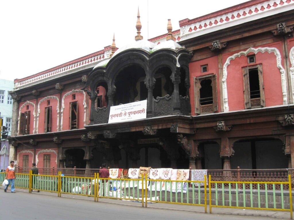 Discovering Pune's Timeless Treasures: A Journey Through Historical Landmarks 5 Vishrambaug Wada: A Glimpse of Maratha